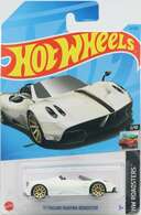 17 Pagani Huayra Roadster